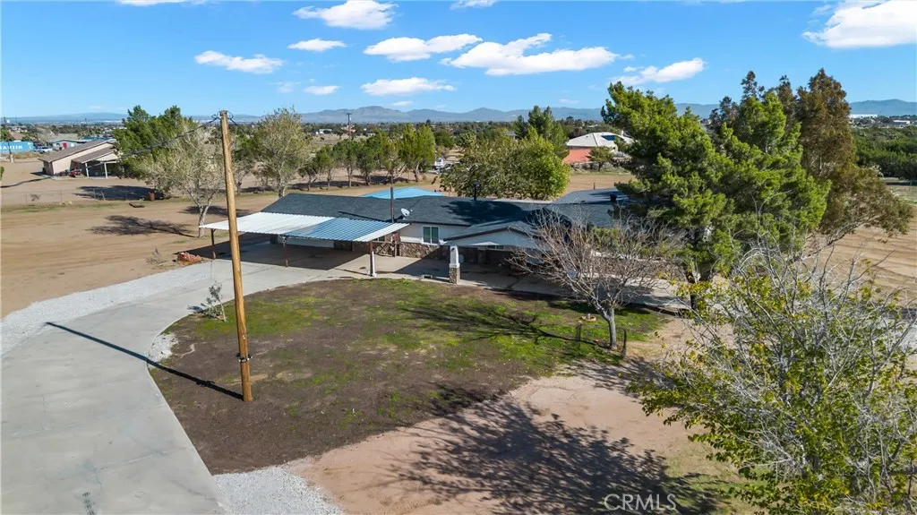 9888 Trinity, Oak Hills, California 92344 home-pic-50